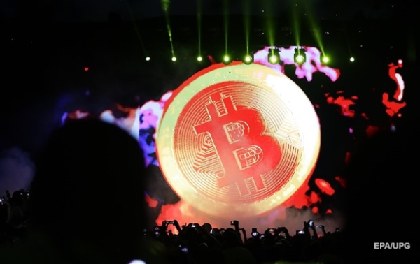 Курс Bitcoin оновив максимум з червня 2022 року